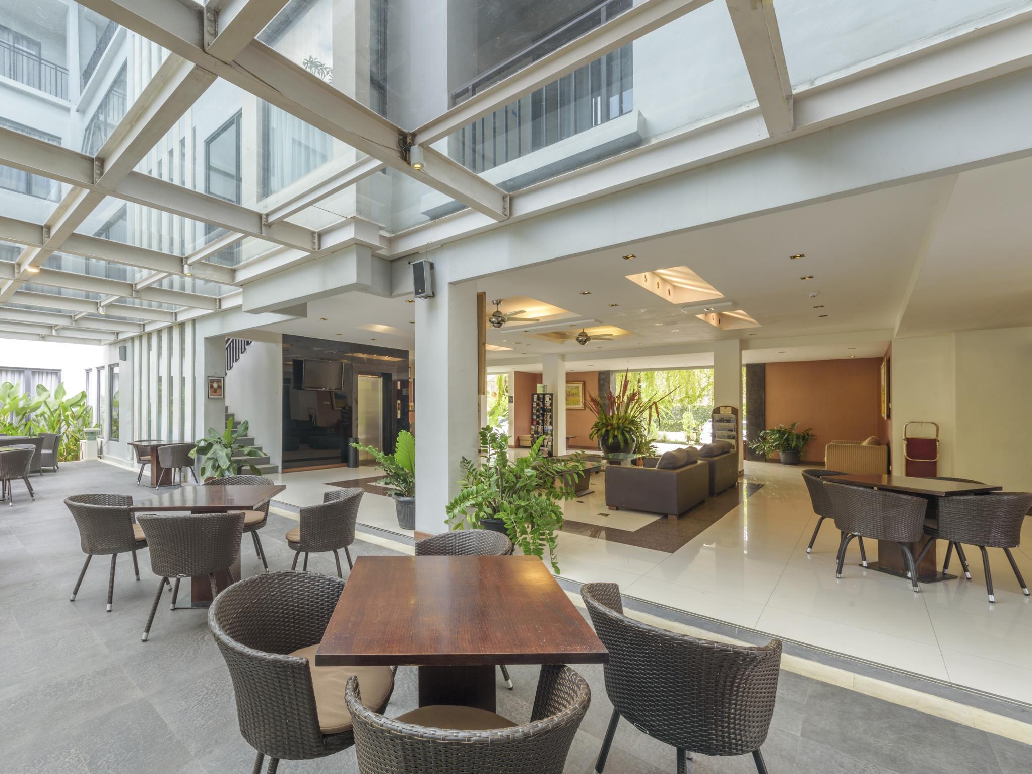 Umalas Hotel & Residence Seminyak Extérieur photo